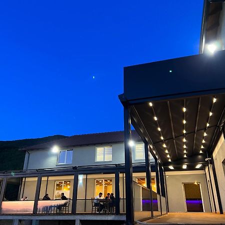 Bujtina Shehu Hotell Kukes Eksteriør bilde